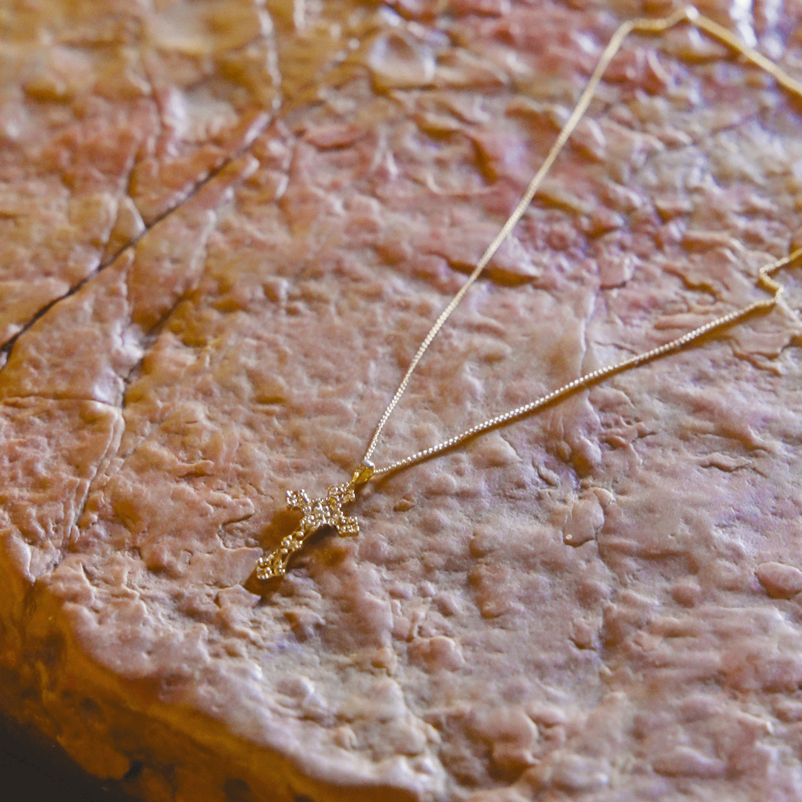 The Heritage Cross: Eternal Lineage