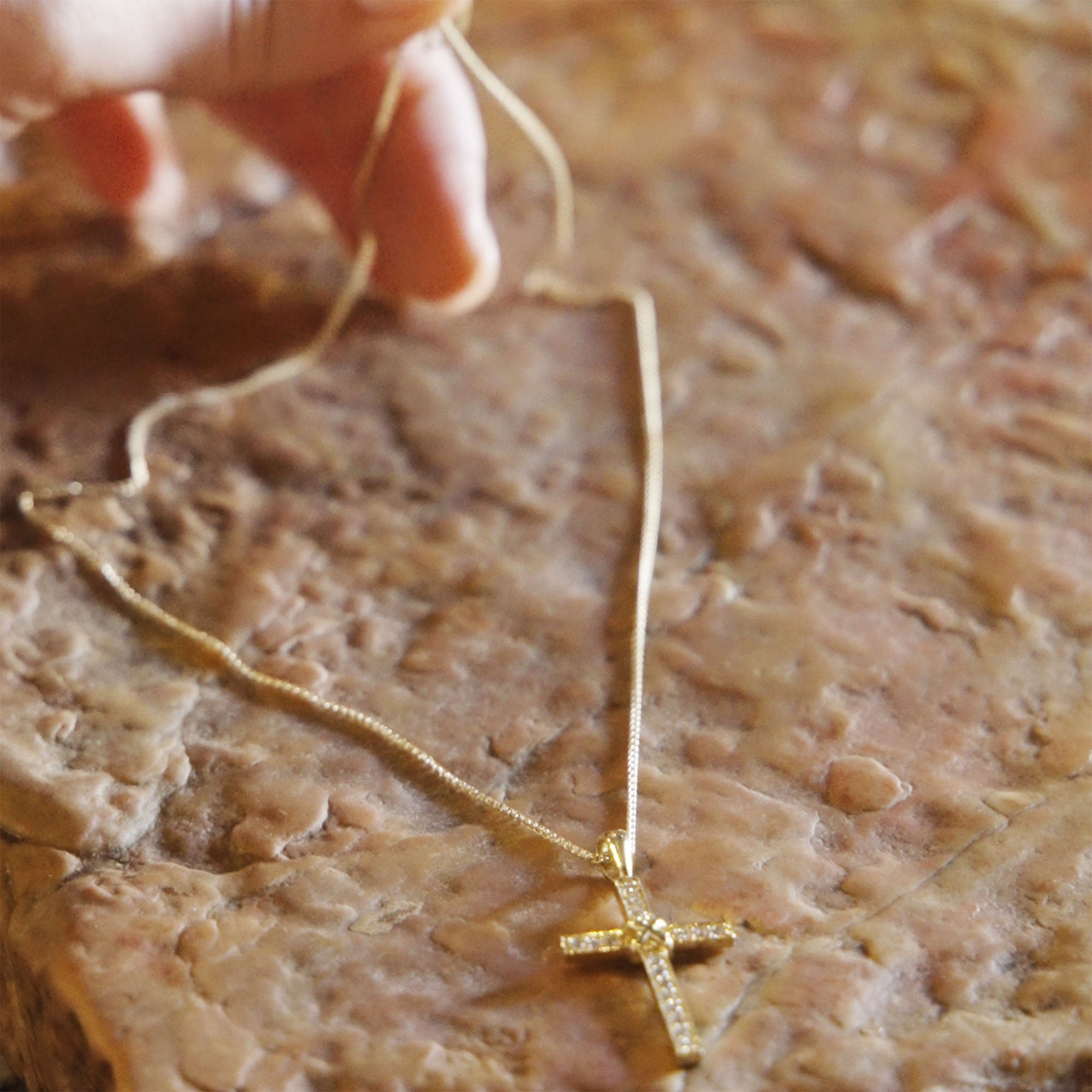 The Pilgrim Cross: Legacy of Triumph